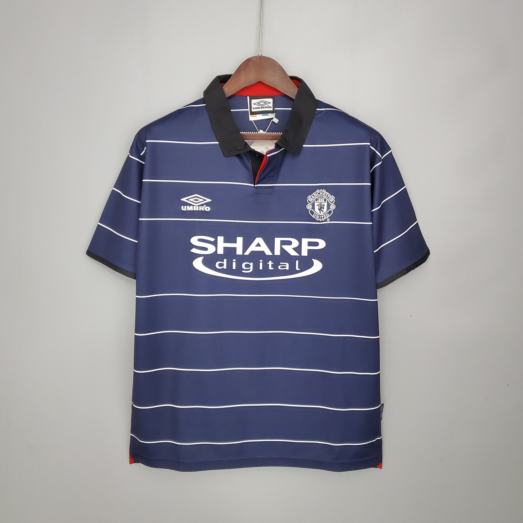 Manchester United Away Jersey 99/00 Retro