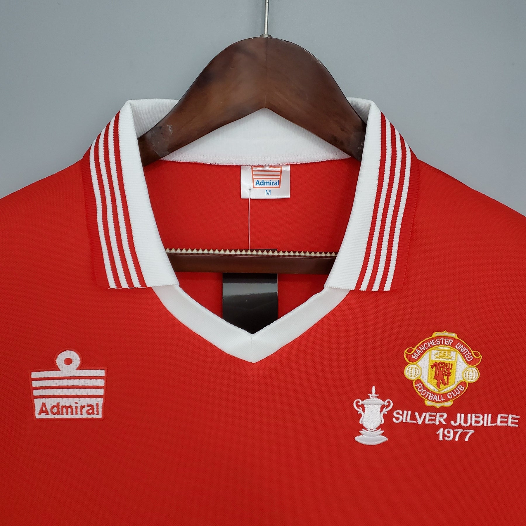 Manchester United Home Jersey 1977 Retro