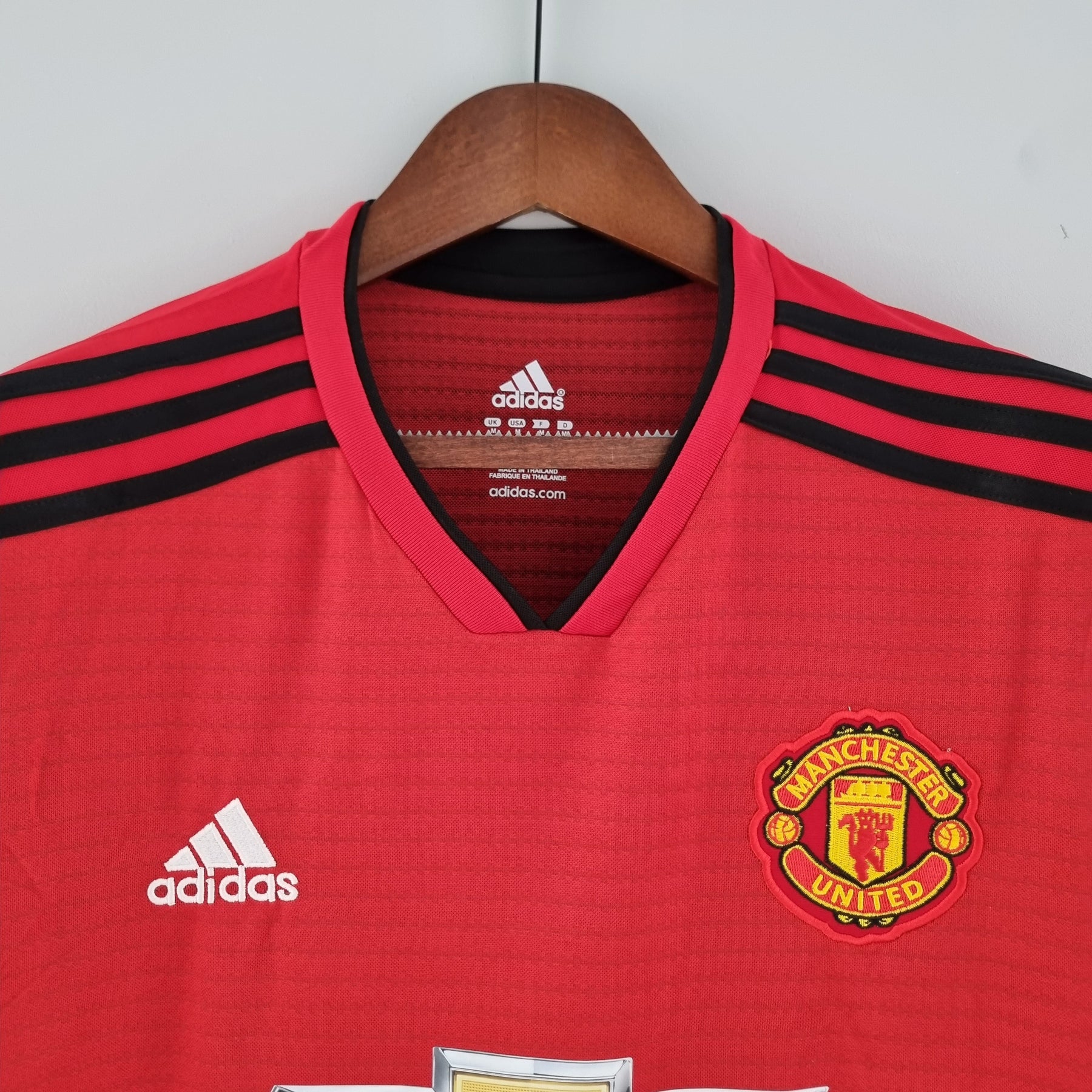 Manchester United Home Jersey 18/19 Retro