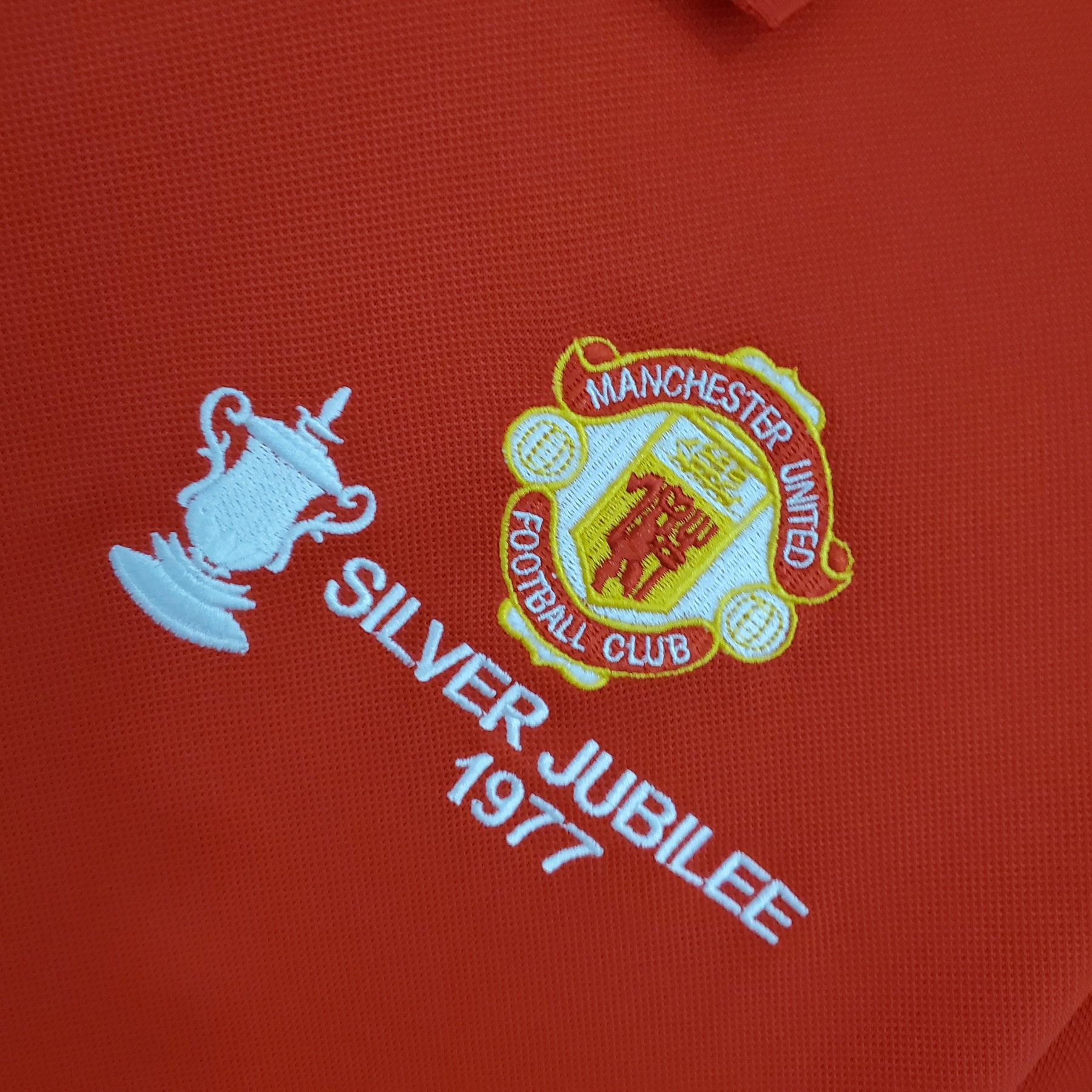 Manchester United Home Jersey 1977 Retro