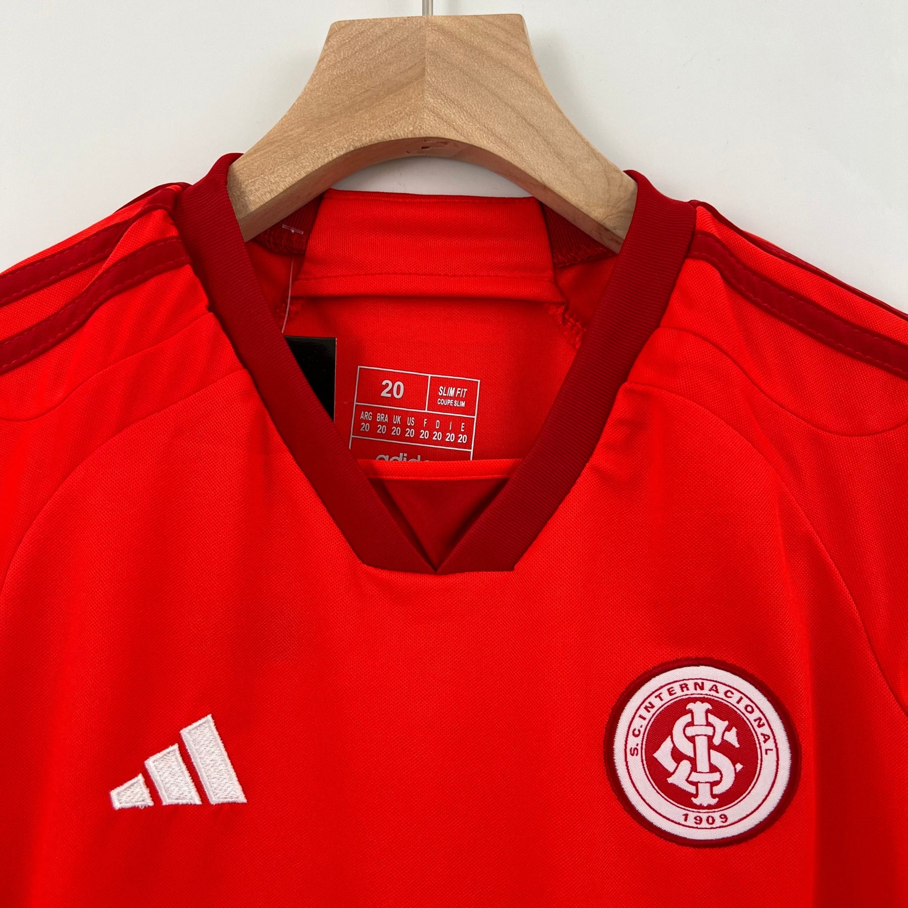 Internacional Home 23/24 Kit Kids