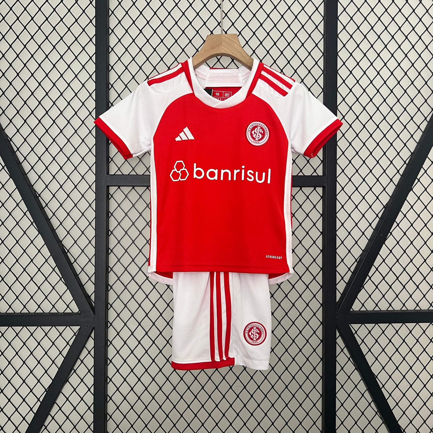 Internacional Home 24/25 Kit Kids