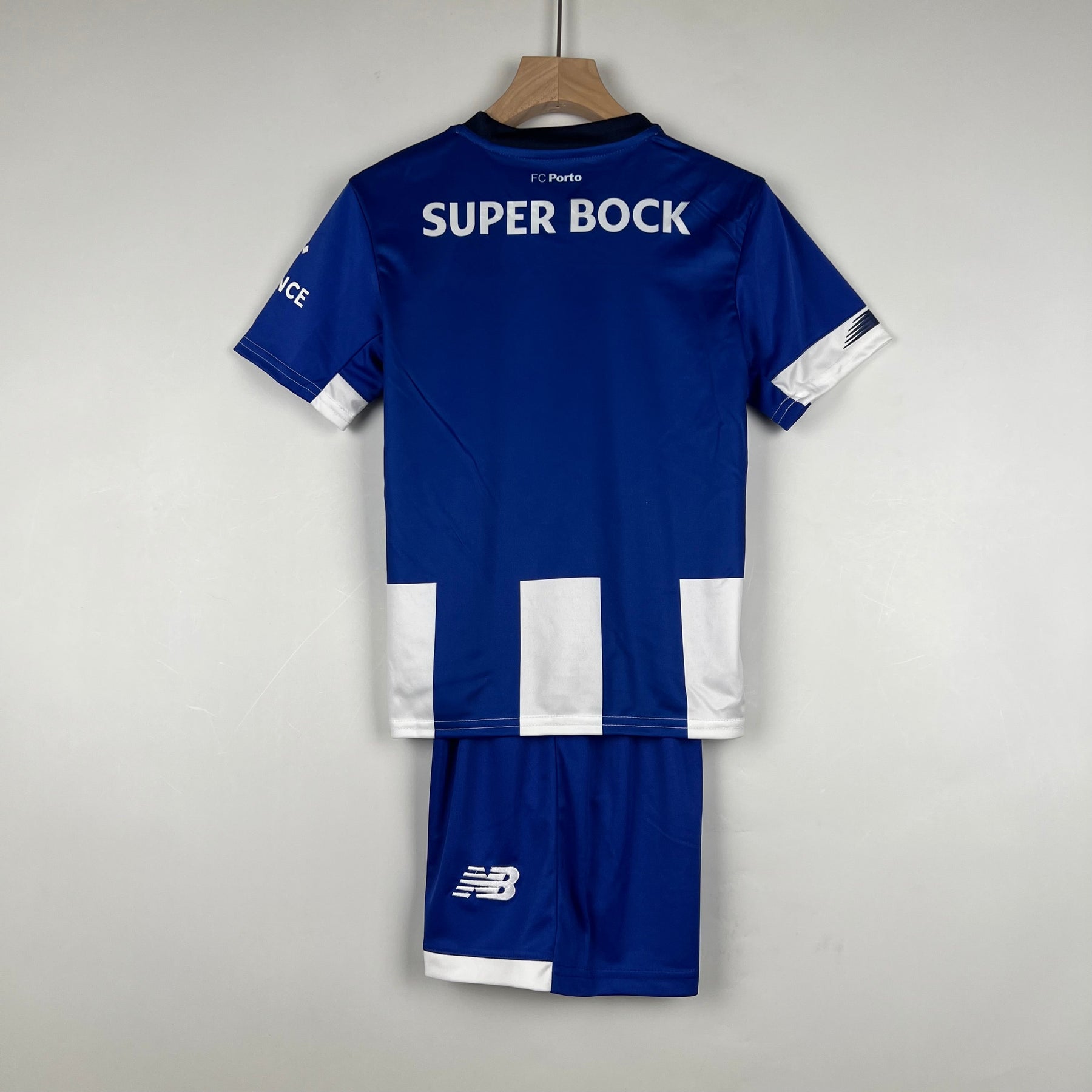 Porto Home 23/24 Kit Kids