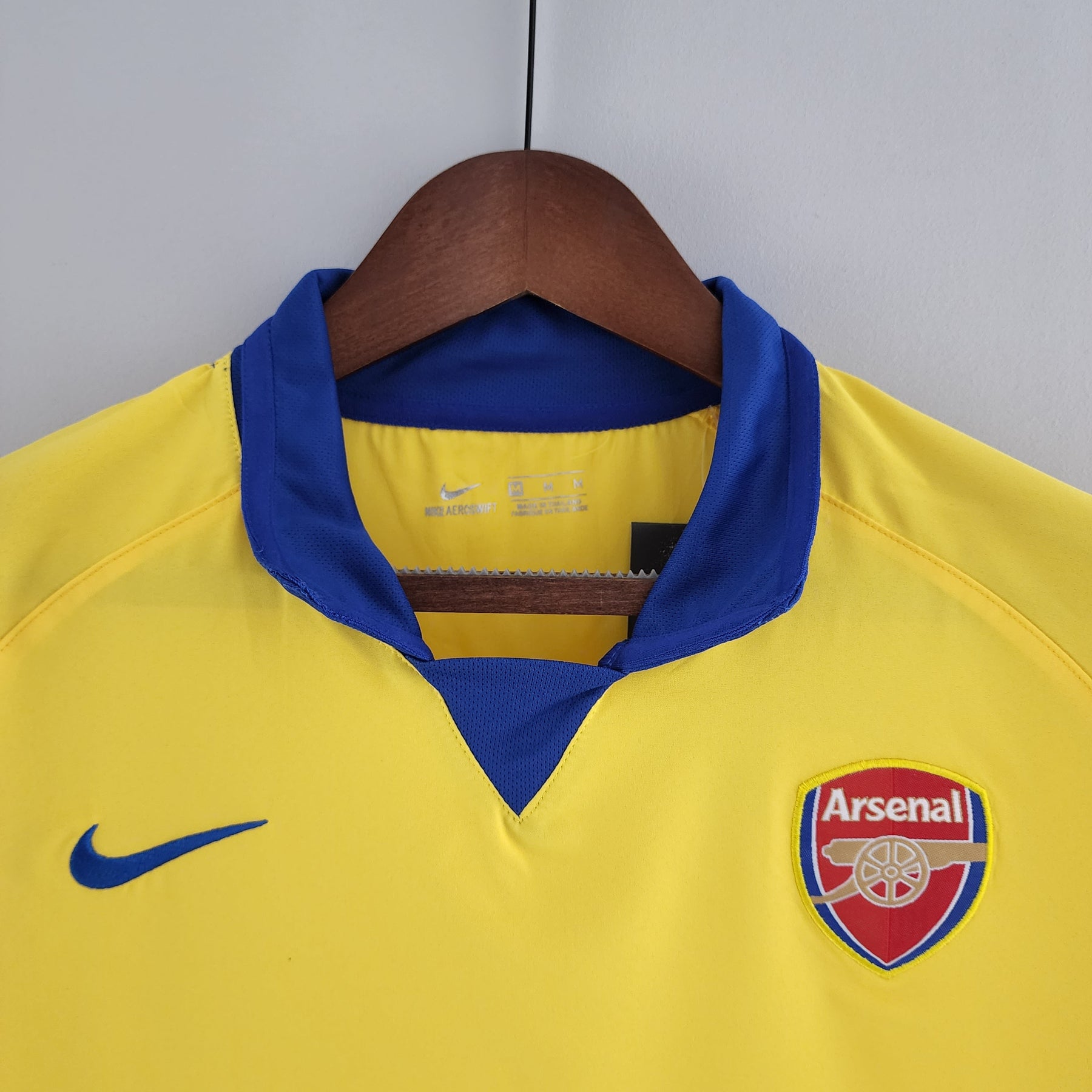 Arsenal Home Jersey 03/05 Retro