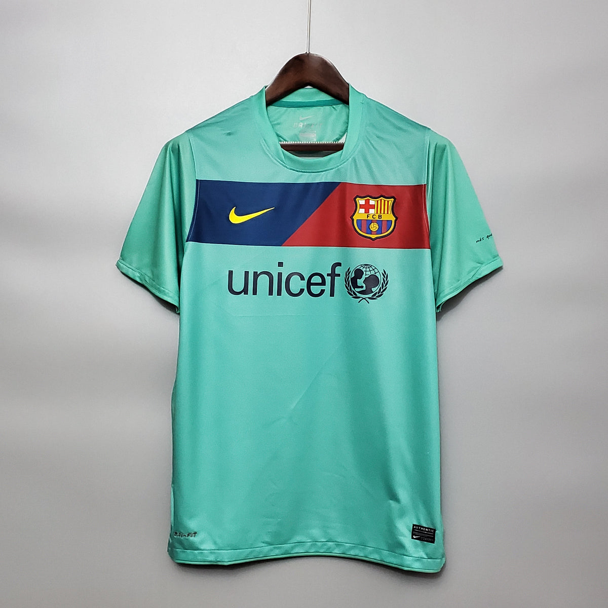 Barcelona Away Jersey 10/11 Retro