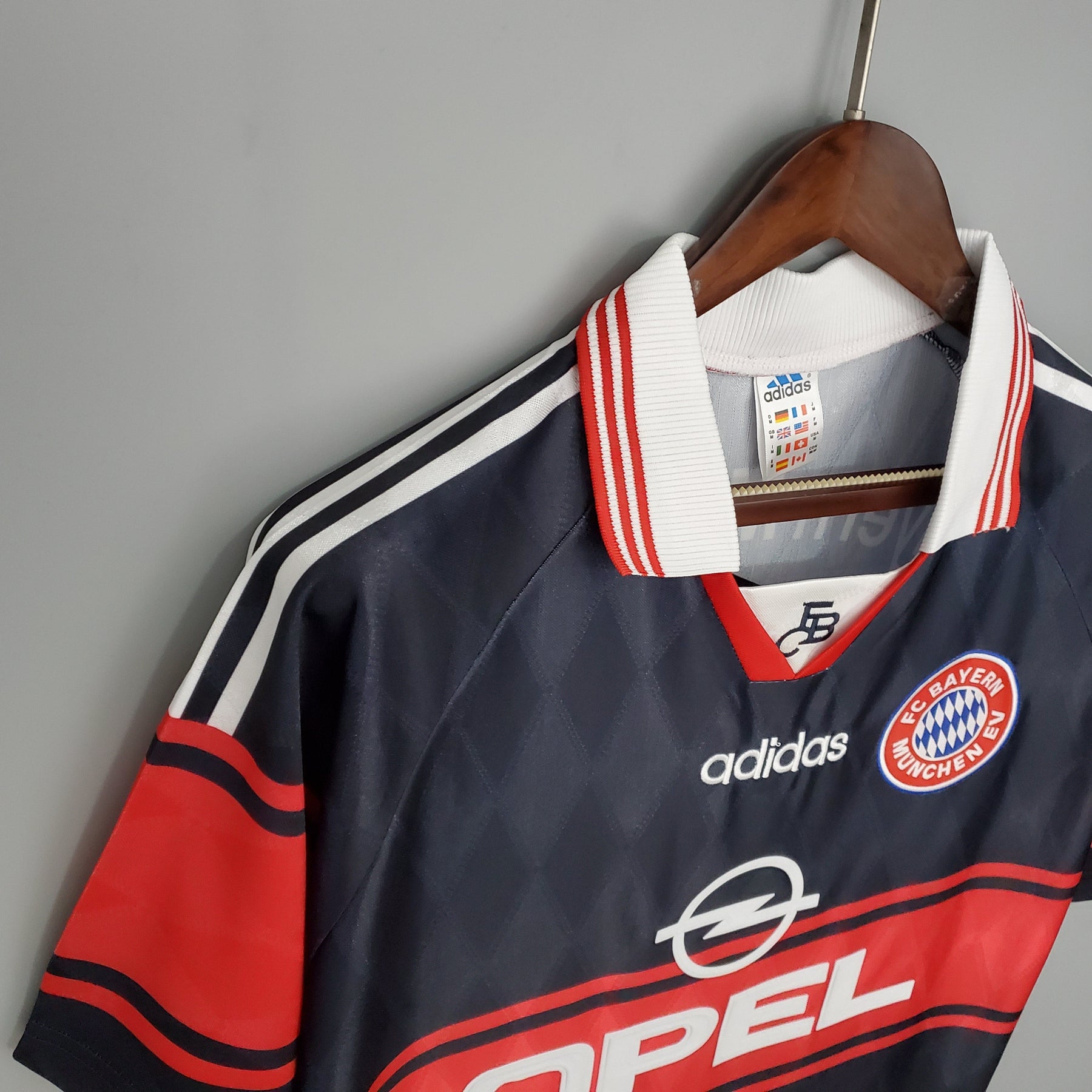 Bayern München Home Jersey 97/98 Retro