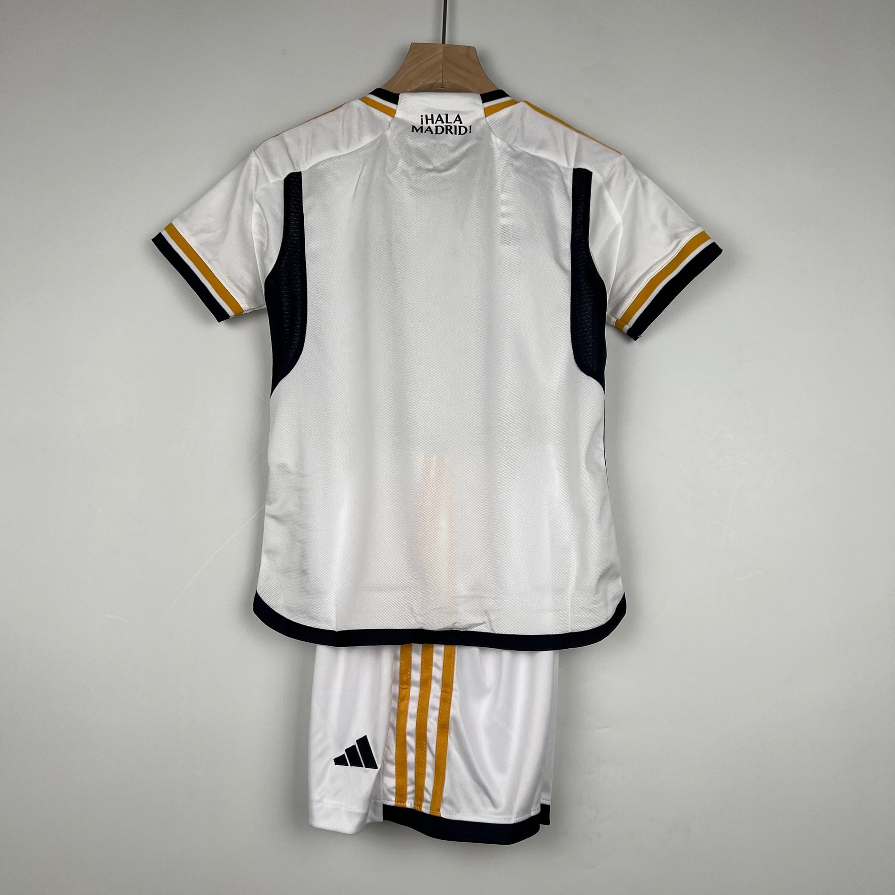 Real Madrid Home 23/24 Kit Kids