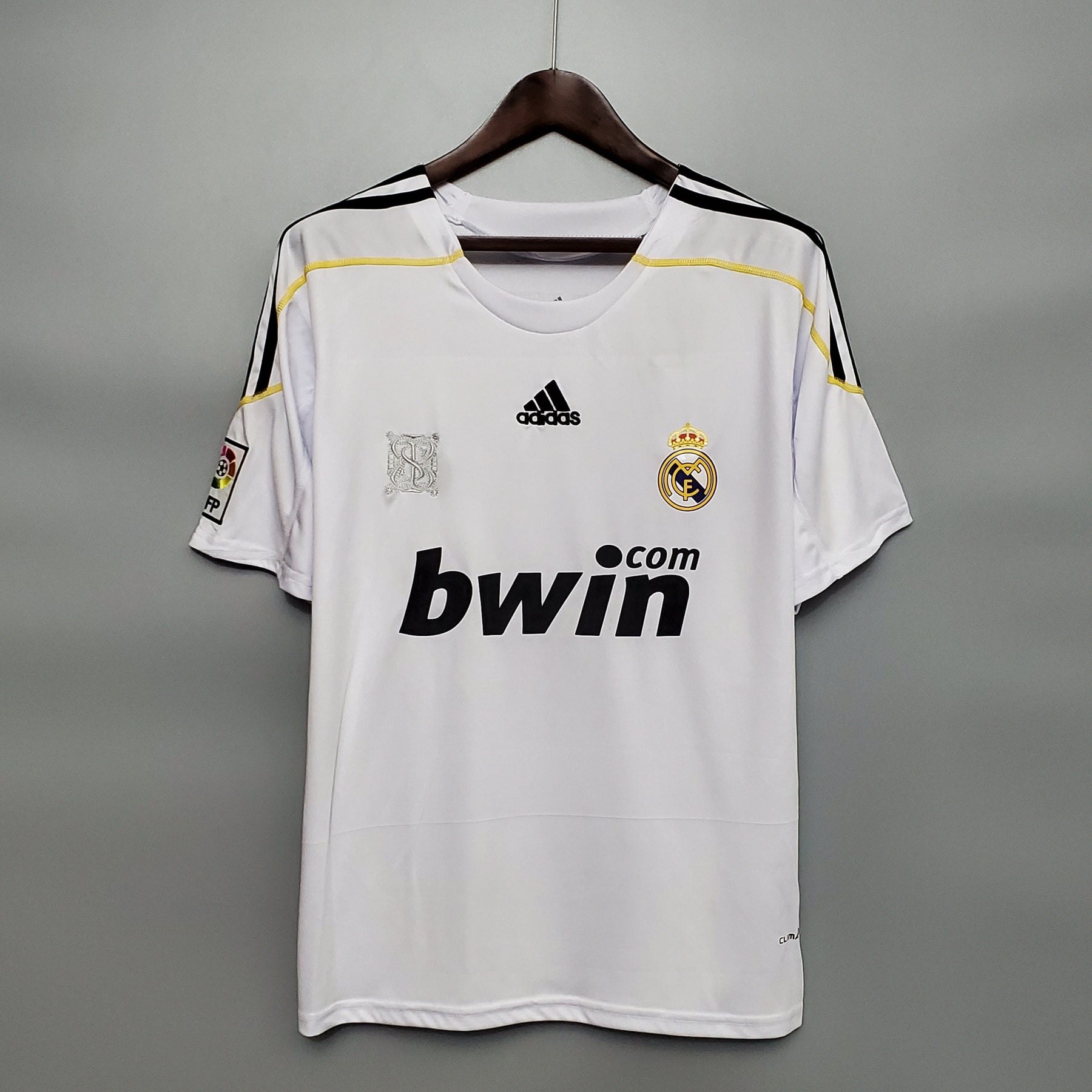 Real Madrid Home Jersey 09/10 Retro