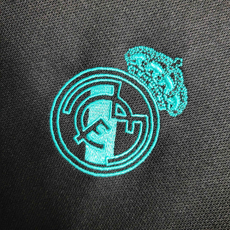 Real Madrid Away Jersey 17/18 Retro