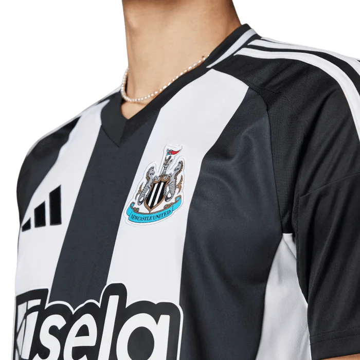 camisa-jersey-camiseta-newcastle-home-titular-casa-preto-branco-2024-2025-premier-league-inglesa-inglaterra