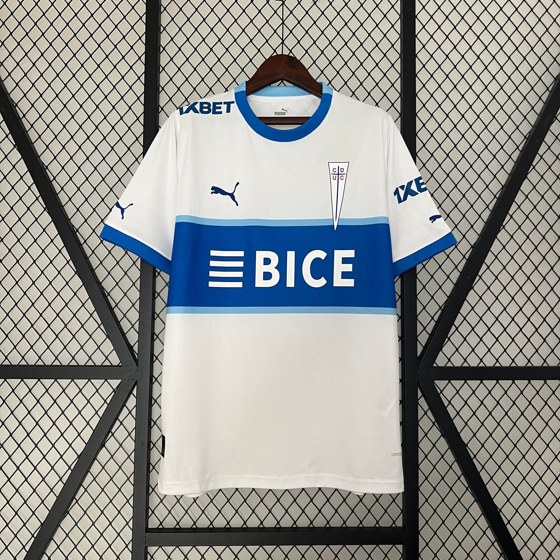 Universidad Católica Home Jersey 24/25