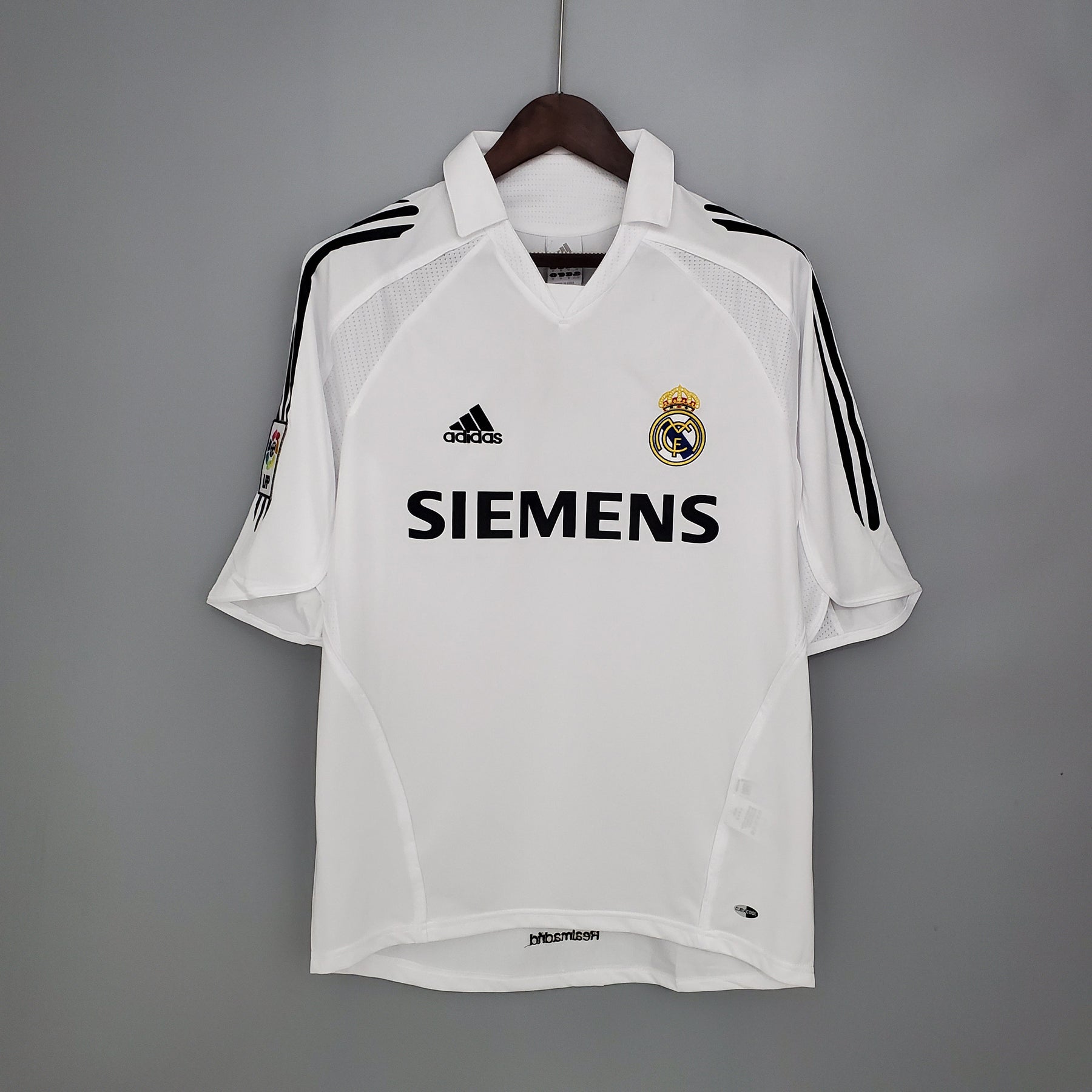 Real Madrid Home Jersey 05/06 Retro