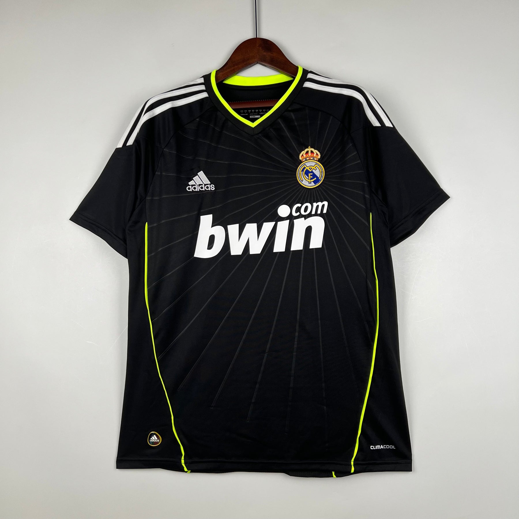 Real Madrid Away Jersey 10/11 Retro